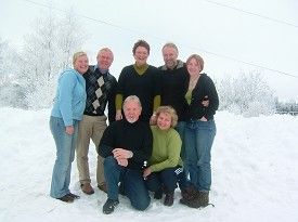 Bak fra venstre; Mari  Lunder, Roar Kalvsjøhagen, Marthe Ohren, Odd Evenrud, Mette Bråthen, Foran: Veggo Bråthen og Betzy Merckoll